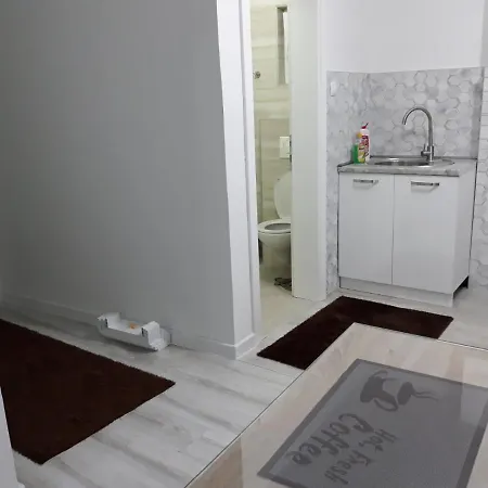 Nena 102 Apartment