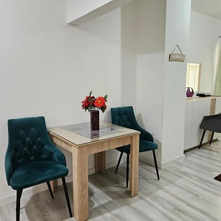 Διαμέρισμα Nena 102