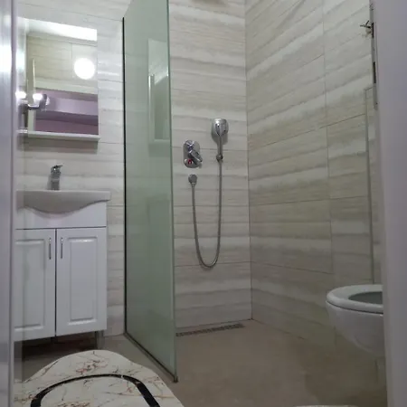 Apartment Nena 102 *